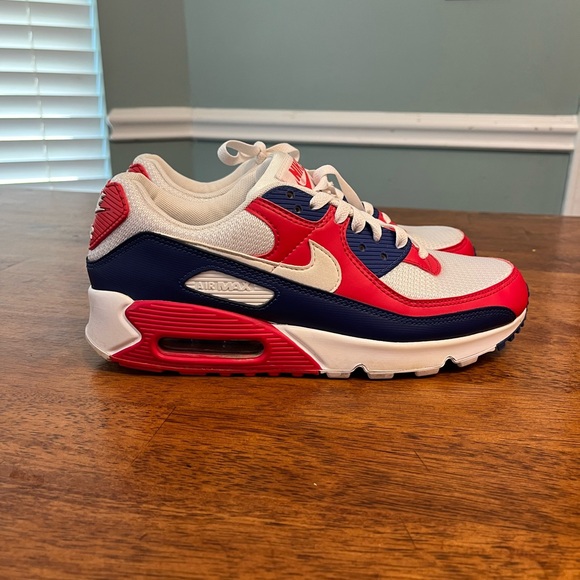 Nike men’s Red and Blue Air Max Sneakers size 8.5 - Picture 1 of 12